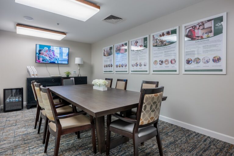 Shawnee Estates Senior Living photo